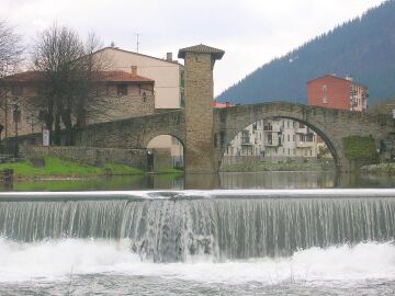 Puente Viejo de Balmaseda
