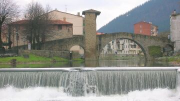 Puente Viejo de Balmaseda