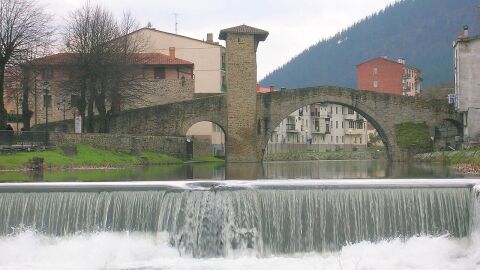 Puente Viejo de Balmaseda