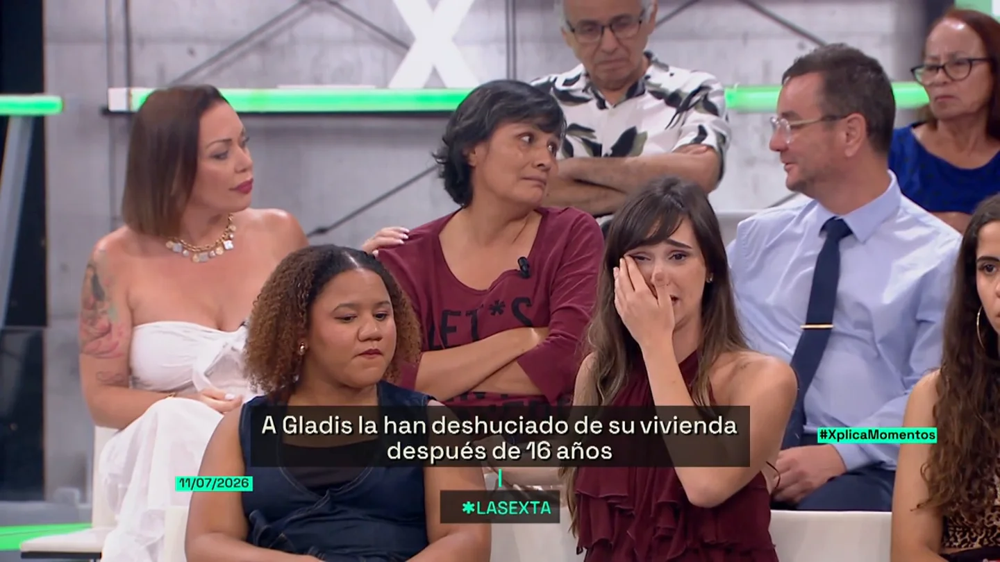 María González, tras acoger en su casa a una familia desahuciada: "La empresa de desokupación le robó sus cosas y rompió las fotos de sus nietas" María González, tras acoger en su casa a una familia desahuciada: "La empresa de desokupación le robó sus cosas y rompió las fotos de sus nietas"
