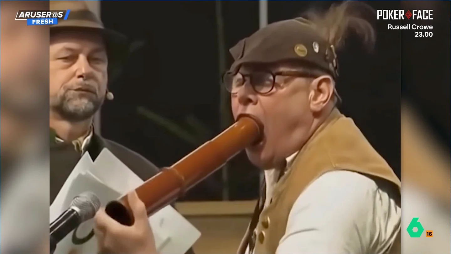 La surrealista competición mundial del canto del ciervo se hace viral: "Requiere cierta técnica" La surrealista competición mundial del canto del ciervo se hace viral: "Requiere cierta técnica"