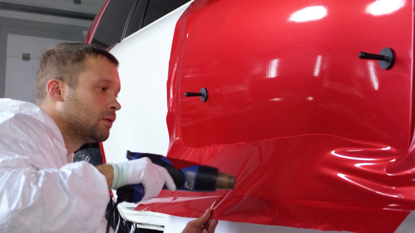 &iquest;Vinilar el coche o pintarlo? La diferencia de precio puede ser importante