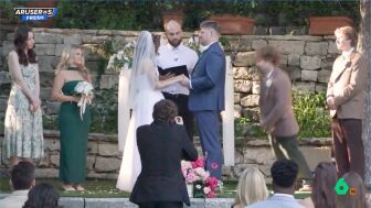 El tenso momento en una boda cuando el padrino se desmaya en pleno 's&iacute;, quiero'