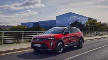 El Renault Scenic E-Tech 100% el&eacute;ctrico: el coche ideal para viajes familiares