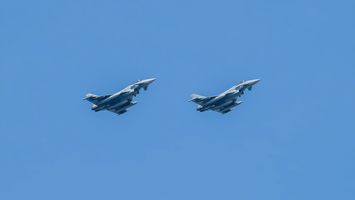 Dos cazas Eurofighter El contexto