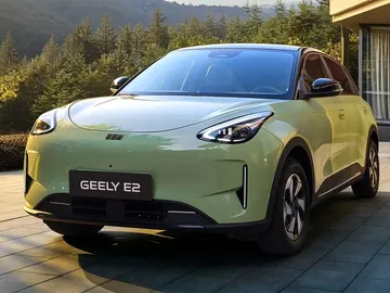 El coche eléctrico más vendido de China ya está en Europa y cuesta menos de 20.000 euros: ahora Geely va a por BYD y Renault El coche eléctrico más vendido de China ya está en Europa y cuesta menos de 20.000 euros: ahora Geely va a por BYD y Renault