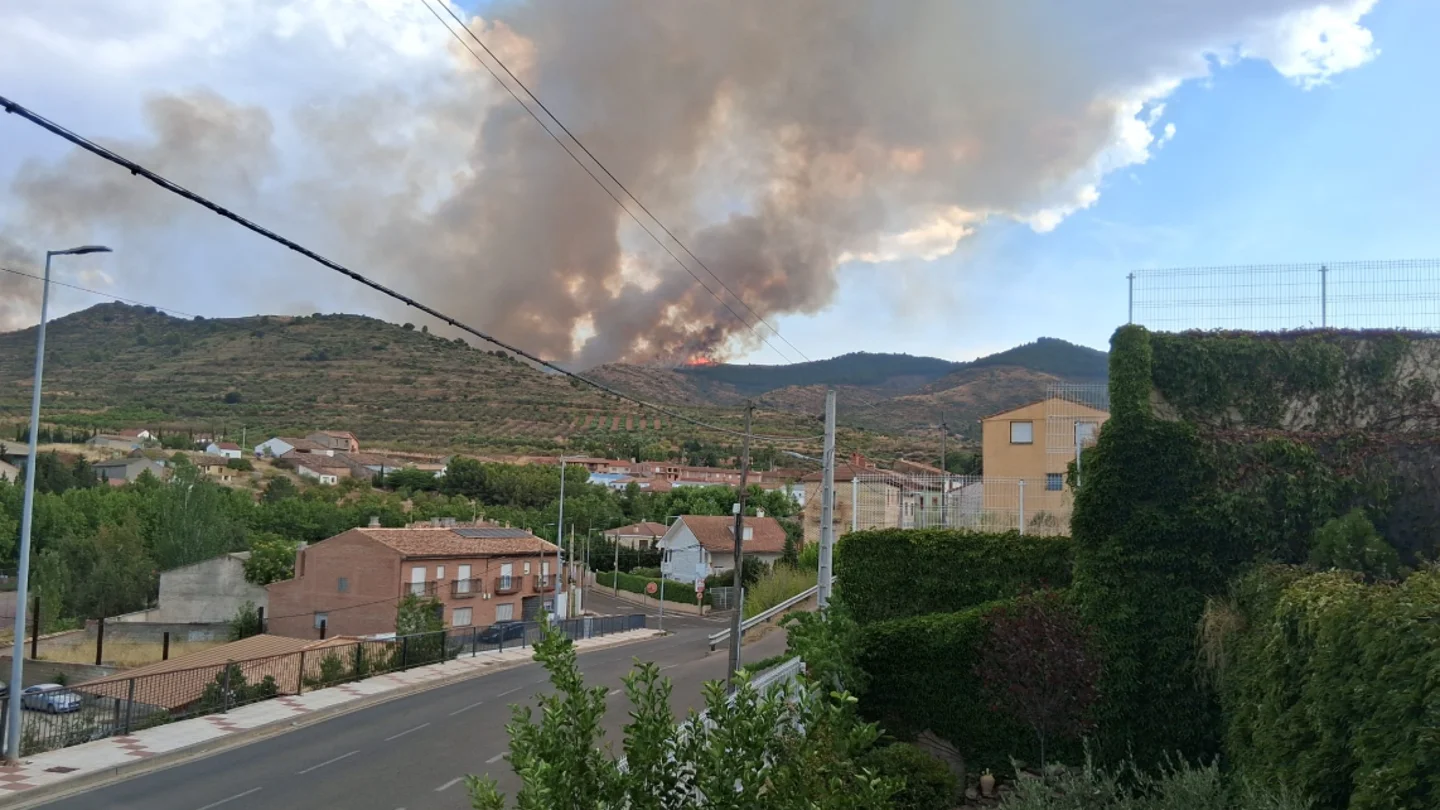 Incendio de Almonacid de la Sierra (Zaragoza) Incendio de Almonacid de la Sierra (Zaragoza)
