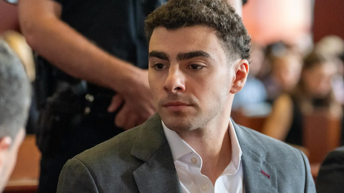 Luigi Mangione en una audiencia en el Tribunal Penal de Manhattan. Luigi Mangione en una audiencia en el Tribunal Penal de Manhattan.