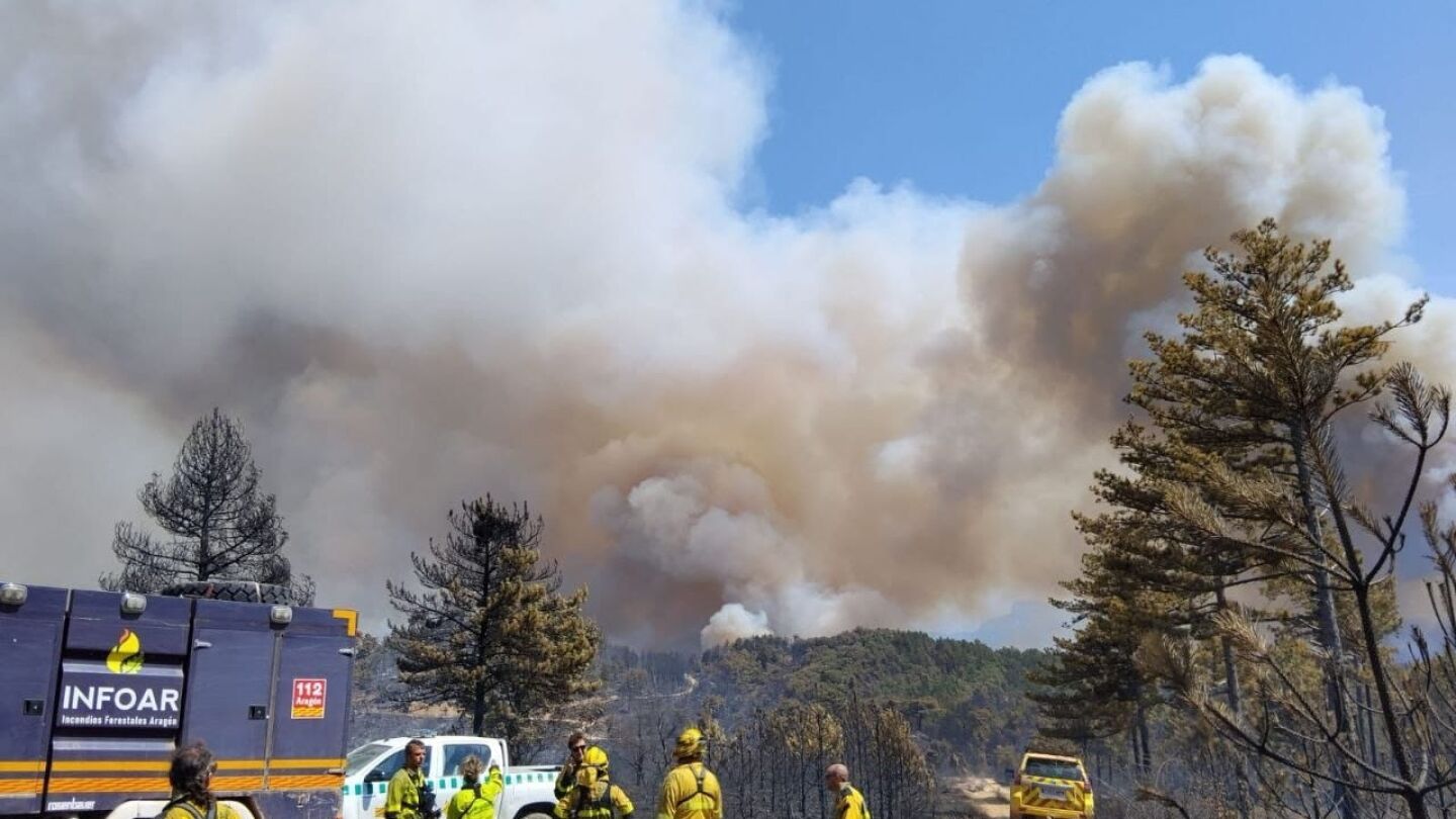 Imagen del incendio de Las Pe&ntilde;as de Riglos (Huesca)