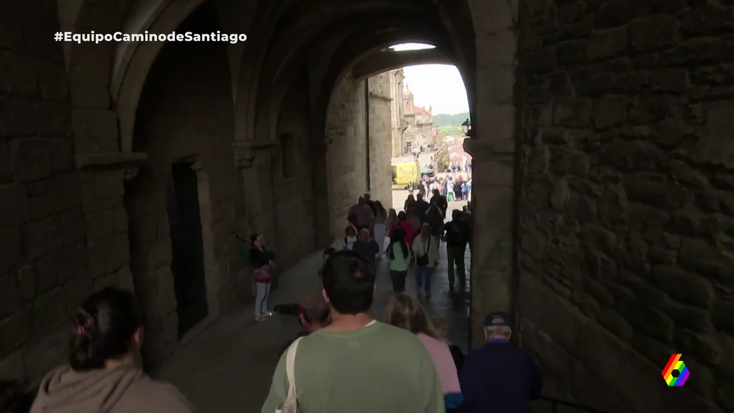 "Somos parte del decorado": El calvario de los vecinos que viven en el último kilómetro del Camino de Santiago "Somos parte del decorado": El calvario de los vecinos que viven en el último kilómetro del Camino de Santiago