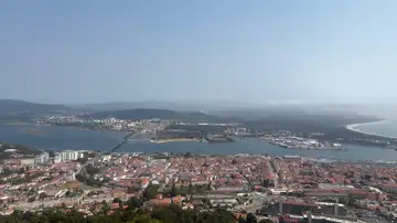 Panorámica de Viana do Castelo desde el Monte de Santa Luzia Panorámica de Viana do Castelo desde el Monte de Santa Luzia