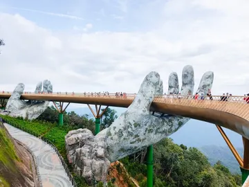 Puente Dorado de Vietnam Puente Dorado de Vietnam