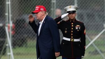 Trump juega a alargar la guerra: amenaza con "bombardear sin piedad Om&aacute;n" si influye en el di&aacute;logo con Ir&aacute;n por Ormuz