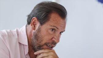 Puente vuelve a cargar contra el rey por la foto con Negre: acusa a la Casa Real de "cruzar una l&iacute;nea roja" y dice que su jefe de Estado "no le tocar&iacute;a ni con un palo"