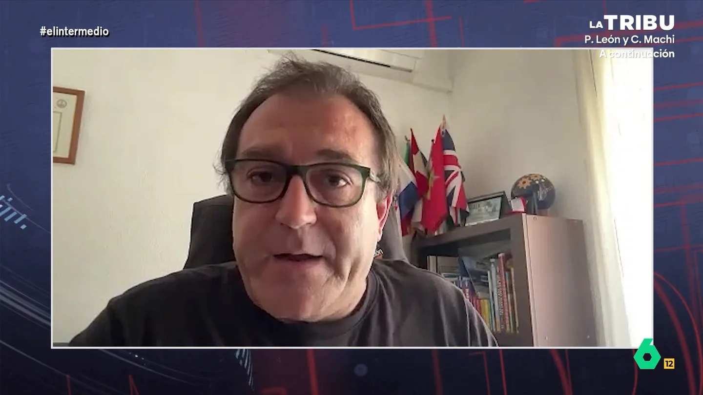 Jordi Landero, sobre el impacto del narcotráfico: "Se fomenta la cultura del mínimo esfuerzo entre determinadas capas sociales" El periodista de 'Huelva Información' conversaba con Andrea Ropero sobre el narcotráfico en Huelva después del fallecimiento de dos guardias civiles fallecieran mientras perseguían la lancha de un narco.