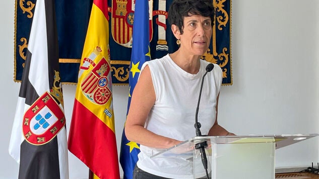 Comparece la ministra de Inclusi&oacute;n, Seguridad Social y Migraciones y portavoz del Gobierno, Elma Saiz, ante los medios este lunes en la sede de la delegaci&oacute;n del gobierno en Ceuta.