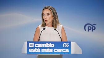 Rueda de prensa de la vicesecretaria de Regeneraci&oacute;n Institucional del PP, Cuca Gamarra