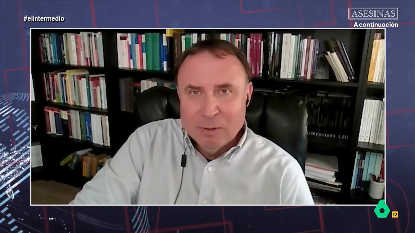 Jordi Nieva, catedrático de Derecho Procesal, sobre las 'profecías' judiciales del PP sobre Zapatero Andrea Ropero entrevistaba a Jordi Nieva, catedrático de Derecho Procesal, sobre el auto procesal contra José Luis Rodríguez Zapatero. En este vídeo, que ahora recupera El Intermedio, el experto analizaba los puntos que más le habían sorprendido.