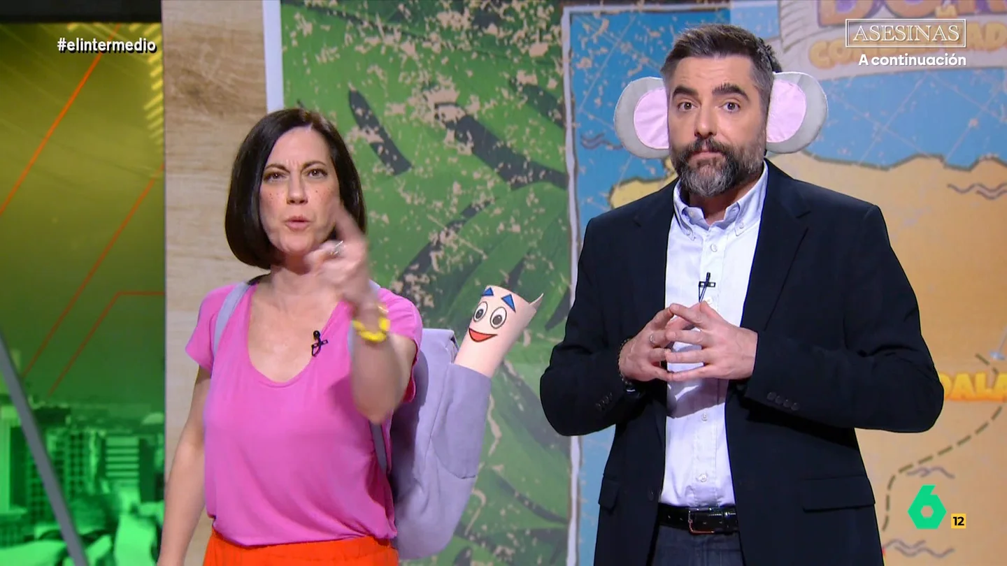 'Dora la conservadora', sobre el conflicto entre ecologistas y Casa de Alba en Doñana 'Dora la conservadora' analizaba el conflicto judicial entre organizaciones ecologistas y la Casa de Alba, a la que acusaban de haber robado agua del Parque Nacional de Doñana con pozos ilegales.