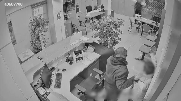 La Guardia Civil detiene a una banda de ladrones de bancos al frustrar un atraco en una sucursal en Valencia