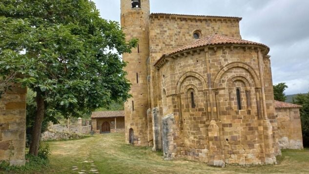 La iglesia de San Mart&iacute;n de Elines, en Cantabria.