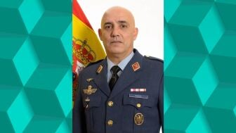 El subteniente Jos&eacute; &Aacute;ngel Fern&aacute;ndez del 43 Grupo del Ej&eacute;rcito del Aire y del Espacio
