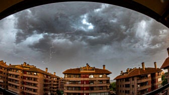 Tormentas explosivas, granizo y temperaturas de oto&ntilde;o para terminar agosto