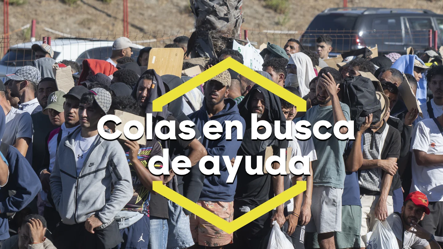 Colas en busca de ayuda Colas en busca de ayuda