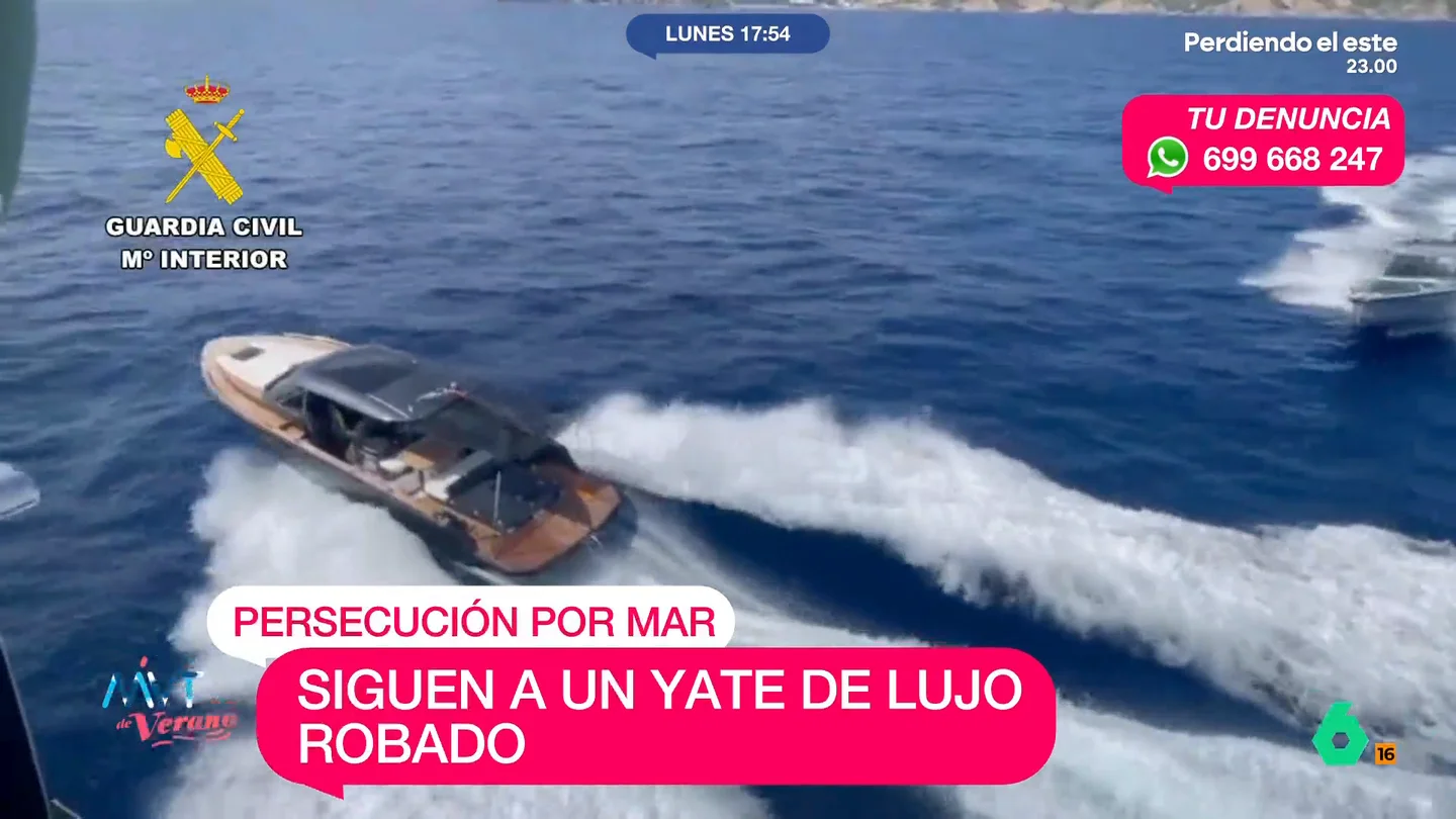 La impresionante persecución de la Guardia Civil a un yate de lujo robado: el piloto habría intentado embestirles La Guardia Civil consiguió interceptar a un yate valorado en más de un millón de euros que había sido robado en el puerto de Sóller, en Mallorca. Su piloto desatendió las indicaciones de los agentes e incluso intentó embestirlos.