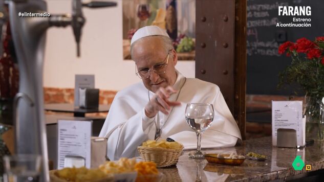 En 'Zanguangos', Joaqu&iacute;n Reyes se convert&iacute;a en un 'papa Le&oacute;n XIV' lleno de flow, acento manchego y amor por la gastronom&iacute;a espa&ntilde;ola mientras preparaba su visita a Espa&ntilde;a, en la que aseguraba no querer "nada en B".