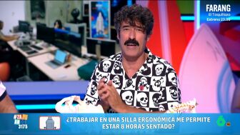 Mucha gente cree que usando este tipo de balones como asiento puede ayudar a mejorar el dolor de espalda. Pero &iquest;es realmente recomendable? El fisioterapeuta expone la realidad de usar este elemento en el v&iacute;deo principal. 