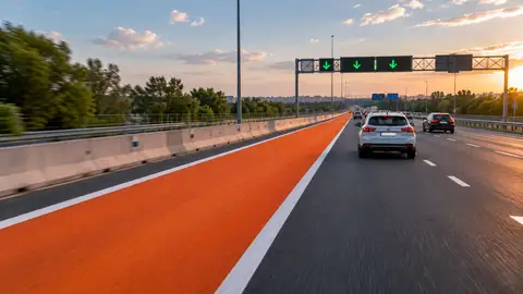 Nunca has visto un carril en España pintado de este color, y utilizarlo podría costarte caro Nunca has visto un carril en España pintado de este color, y utilizarlo podría costarte caro