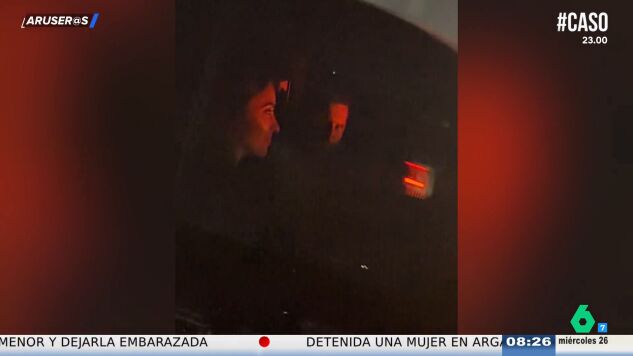 La reacci&oacute;n de Leo Messi y Antonela Rocuzzo cuando una fan la llama "Leonela"
