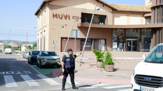 Presencia policial en los alrededores del Museo de Villena. 