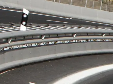 ¿Por qué algunas placas reflectantes son blancas y otras amarillas? ¿Por qué algunas placas reflectantes son blancas y otras amarillas?