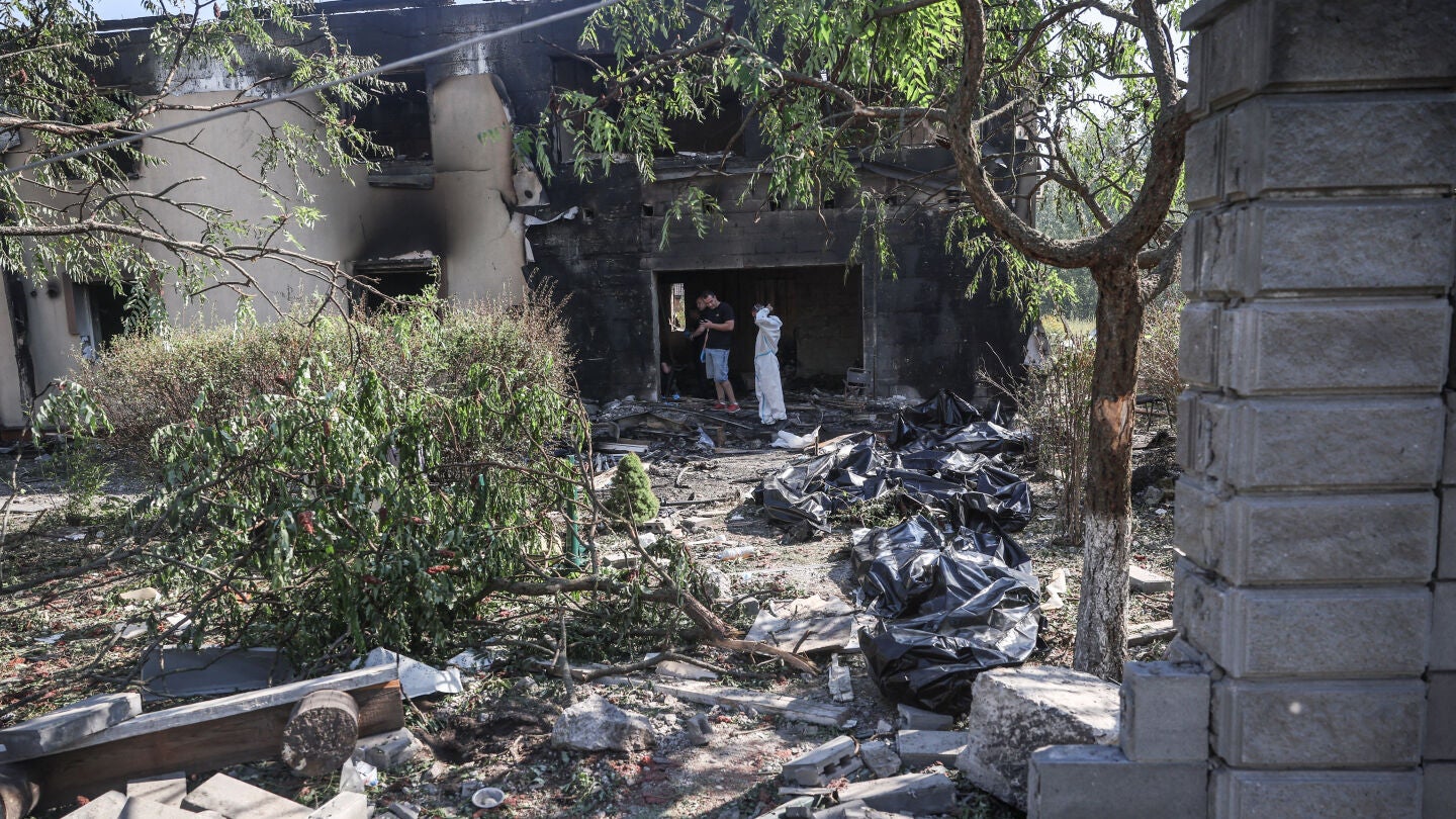 Imagen de la destrucci&oacute;n provocada por un ataque ruso en Kyiv