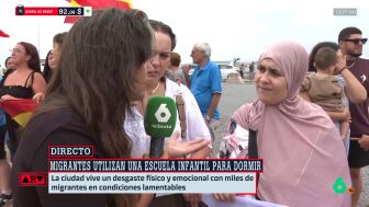 Una maestra pide quitar el asentamiento de migrantes en una escuela infantil: "No hablamos de racismo. Lo que ha venido no lo conocemos"