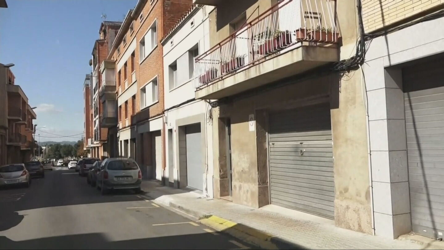 Los Mossos detienen a dos menores por la muerte de un hombre de 45 años en Manresa (Barcelona): le clavaron un cuchillo que le atravesó el corazón