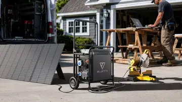 El nuevo BLUETTI Pioneer 5000 promete sustituir a los generadores diésel más ruidosos El nuevo BLUETTI Pioneer 5000 promete sustituir a los generadores diésel más ruidosos