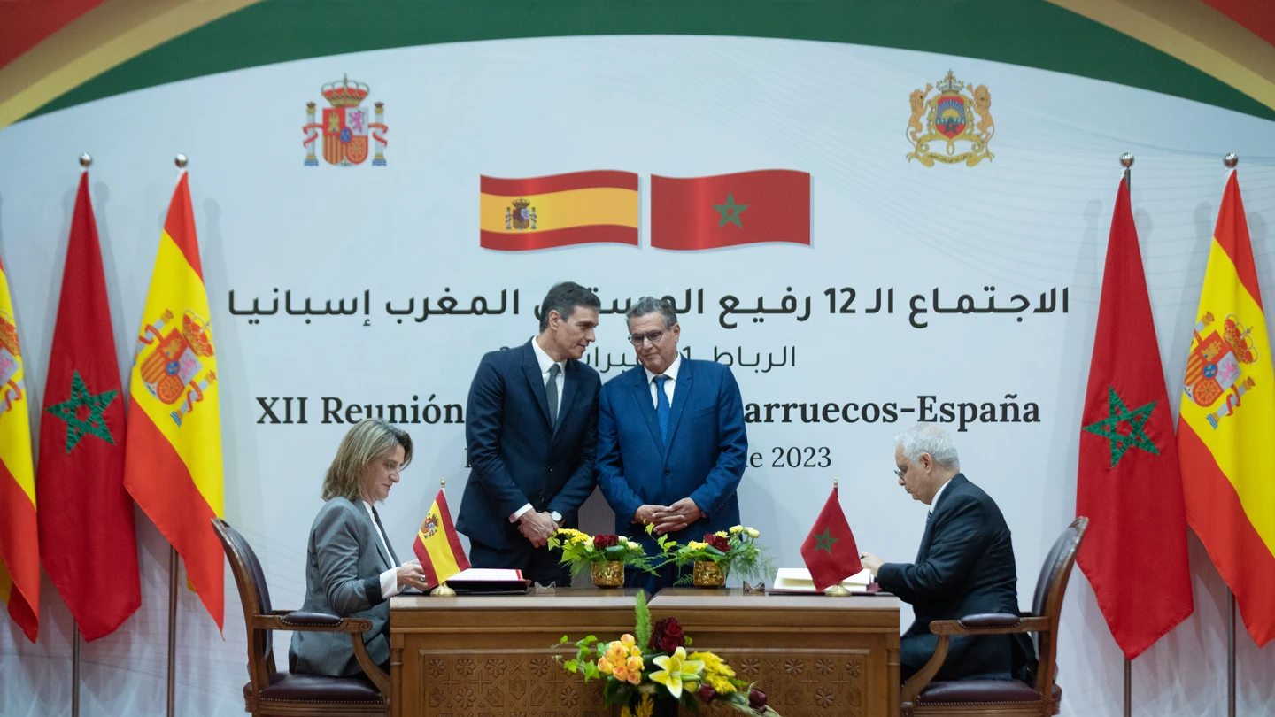 El presidente del Gobierno, Pedro Sánchez y el ministro marroquí de Equipamiento y Agua, Nizar Baraka, tras una reunión en una imagen de archivo El presidente del Gobierno, Pedro Sánchez y el ministro marroquí de Equipamiento y Agua, Nizar Baraka, tras una reunión en una imagen de archivo