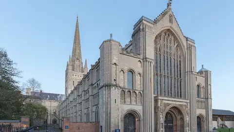 Catedral de Norfolk Catedral de Norfolk