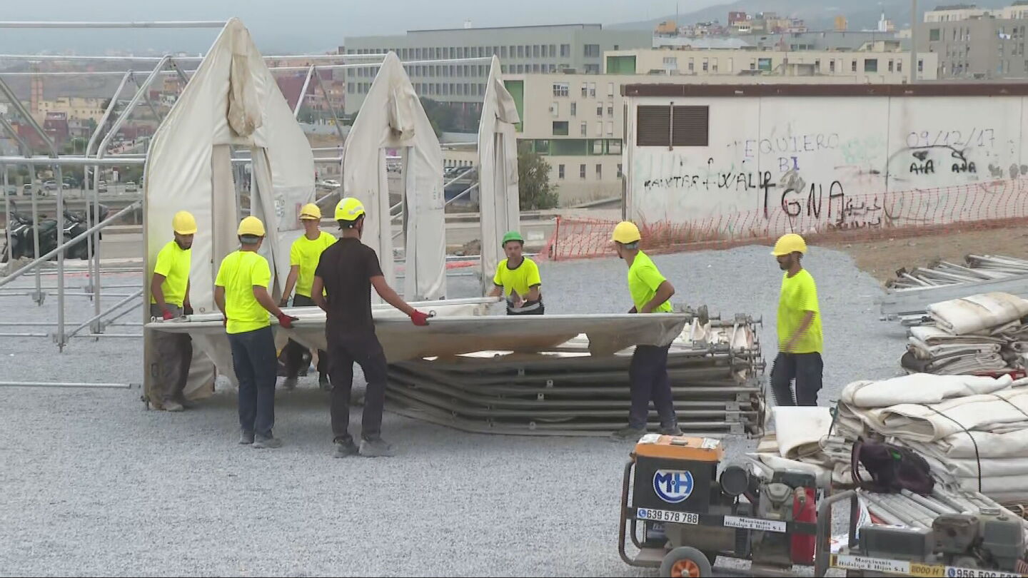 Asentamiento frente a una guarder&iacute;a en Ceuta. 