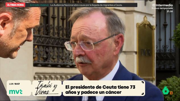 El presidente de Ceuta, Juan Jes&uacute;s Vivas, durante su entrevista con I&ntilde;aki L&oacute;pez este lunes.