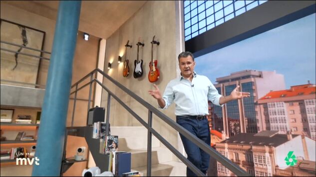 El presentador estrena este lunes el nuevo plat&oacute; de M&aacute;s Vale Tarde. Un loft abierto en el que cuenta con varios espacios dedicados, por ejemplo, a las entrevistas, la actualidad o los sucesos.  
