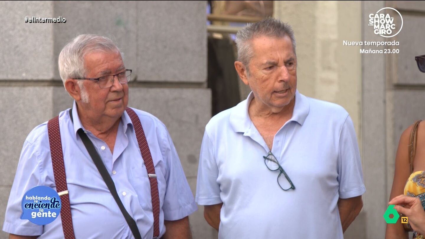 'Hablando se enciende la gente' vuelve una temporada m&aacute;s. La reportera pregunta por uno de los temas de m&aacute;s candente actualidad: la crisis migratoria que est&aacute; ocurriendo en Ceuta. &iquest;Est&aacute; Marruecos detr&aacute;s de lo sucedido? &iquest;Qu&eacute; opinan de la gesti&oacute;n del Gobierno?