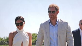 Harry y Meghan se muestran "sorprendidos" tras el &uacute;ltimo portazo de Carlos III: recuerda que son "ciudadanos particulares" no realeza