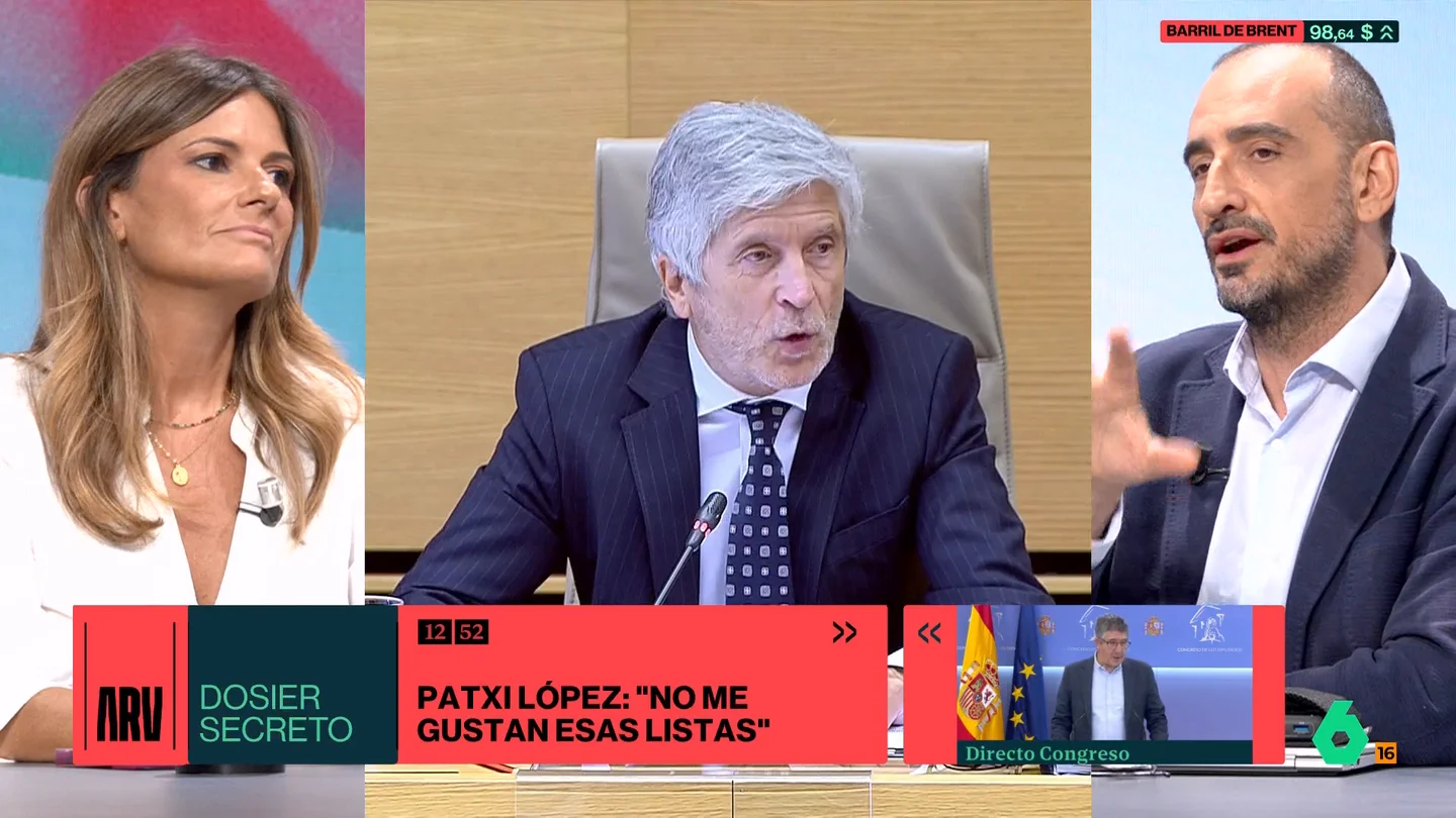 Mario Saavedra, sobre el informe secreto de Interior sobre periodistas: "Lo han puesto negro sobre blanco y con pinta de ficha policial" Mario Saavedra, sobre el informe secreto de Interior sobre periodistas: "Lo han puesto negro sobre blanco y con pinta de ficha policial"