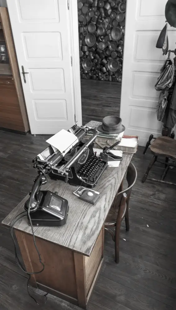 Escritorio de Oskar Schlinder Escritorio de Oskar Schlinder