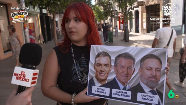 El Intermedio sale a la calle para que la gente escoja entre Pedro S&aacute;nchez, Santiago Abascal o Alberto N&uacute;&ntilde;ez Feij&oacute;o en diferentes situaciones como, por ejemplo, salir de fiesta o pedir ayuda para hacer una mudanza. 