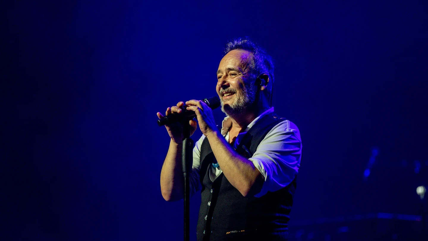 Imagen de archivo del cantante de Love of Lesbian, Santi Balmes. Imagen de archivo del cantante de Love of Lesbian, Santi Balmes.